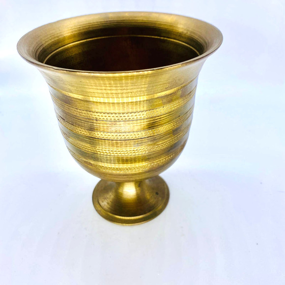 Antique Heavy Brass Etched Apothecary Jar/Mortar -No Pestle-HEAVY! - Picture 3 of 9